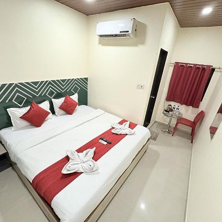 Hotel Kailash Park- Near International Airport Bombay Esterno foto