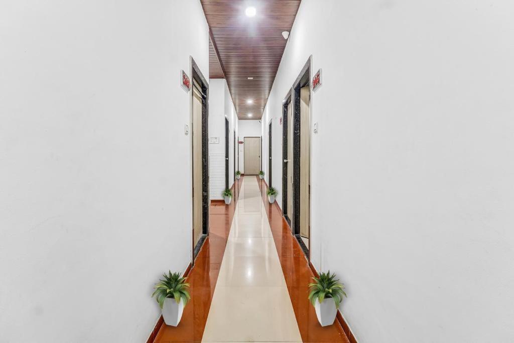 Hotel Kailash Park- Near International Airport Bombay Esterno foto